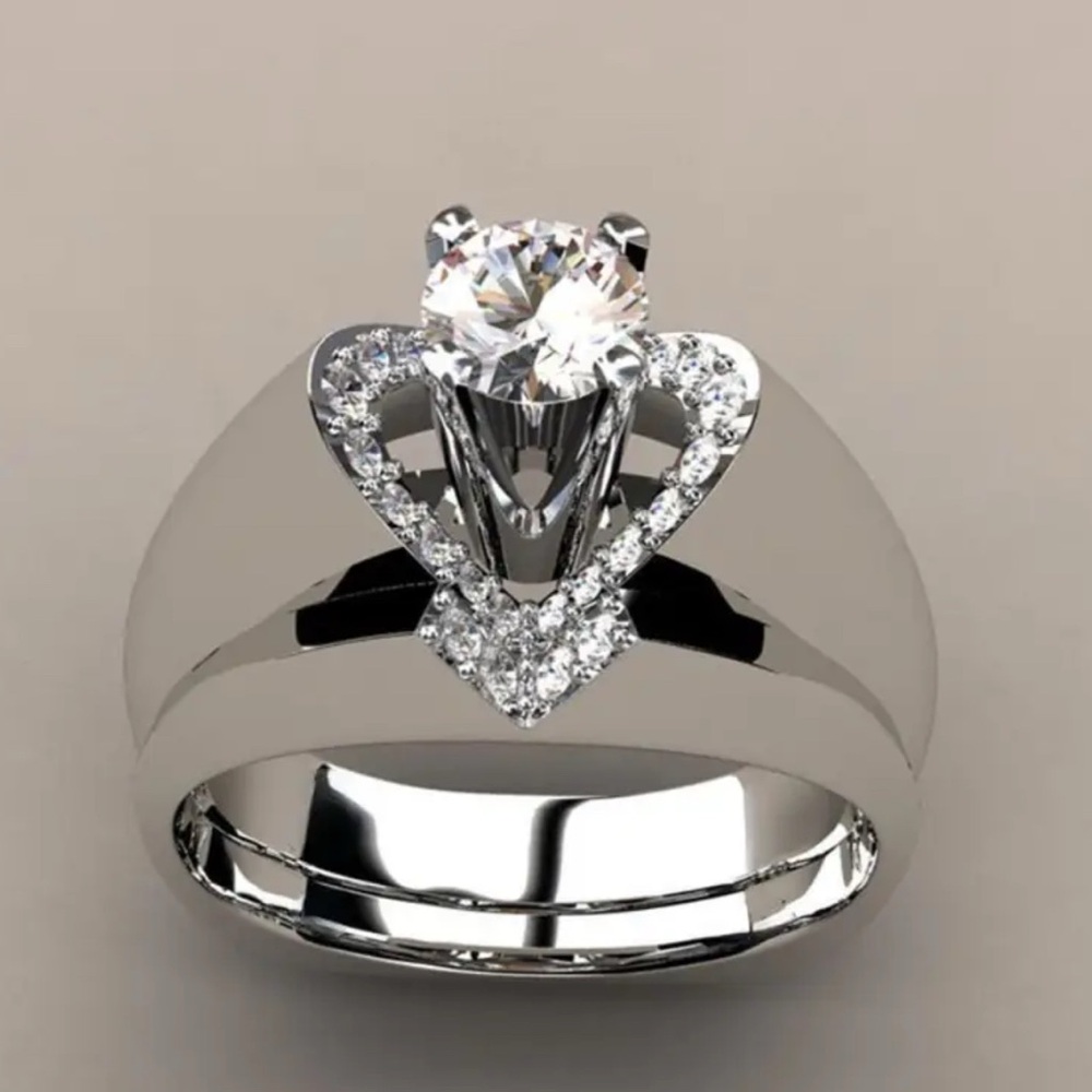 Elegant Silver tone Heart Ring with Crystal Accents (5)
